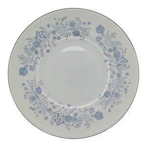 Wedgwood Belle Fleur Dinner Plate,
Vintage, Discontinued, 10 3/4”, England.